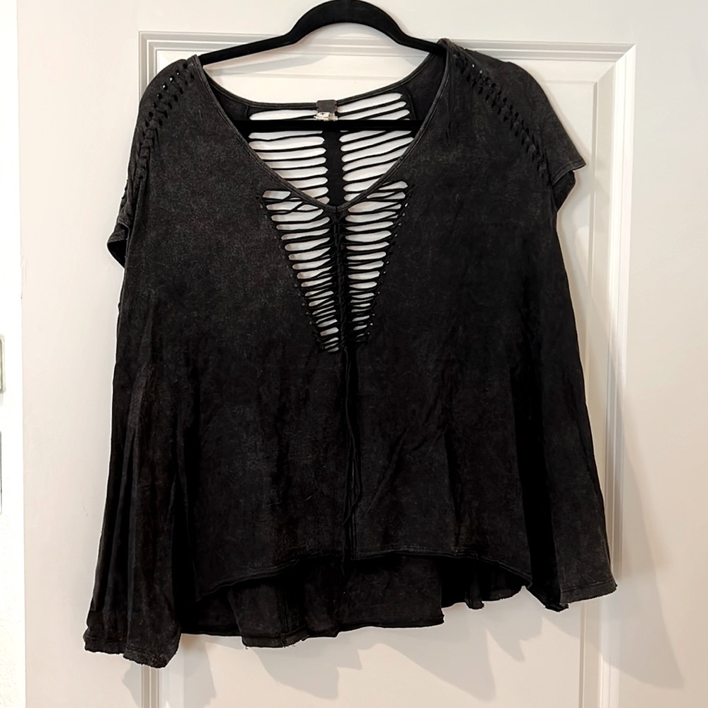 We The Free- charcoal tshirt, size M